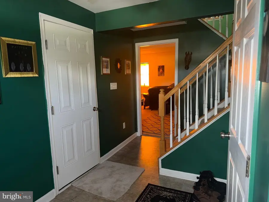 207 Ridge View Ln, Hanover, PA 17331 - #3