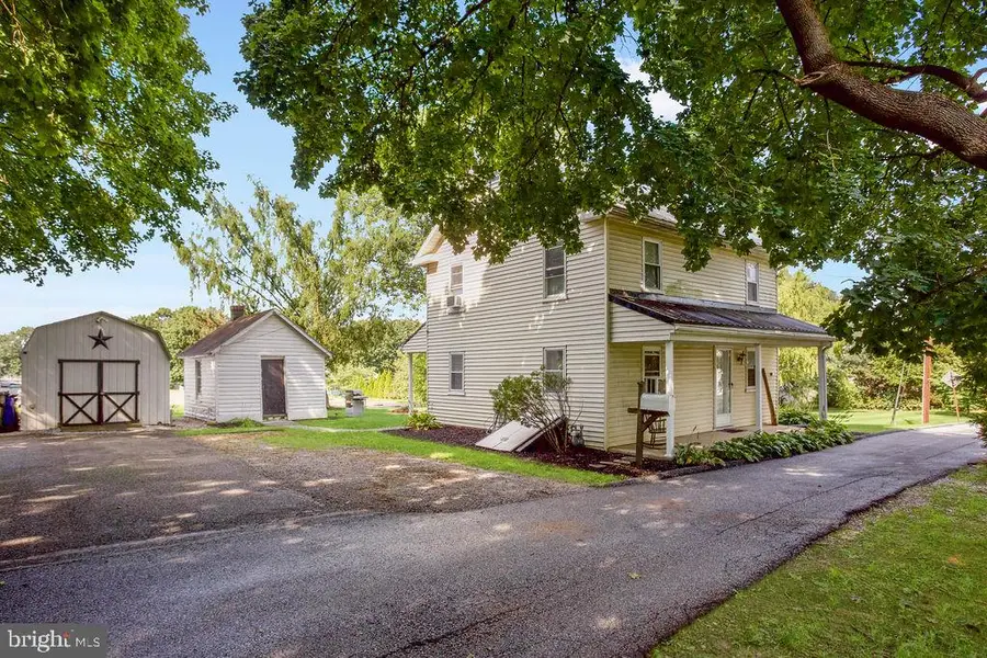10 Park St, Seven Valleys, PA 17360 - #2