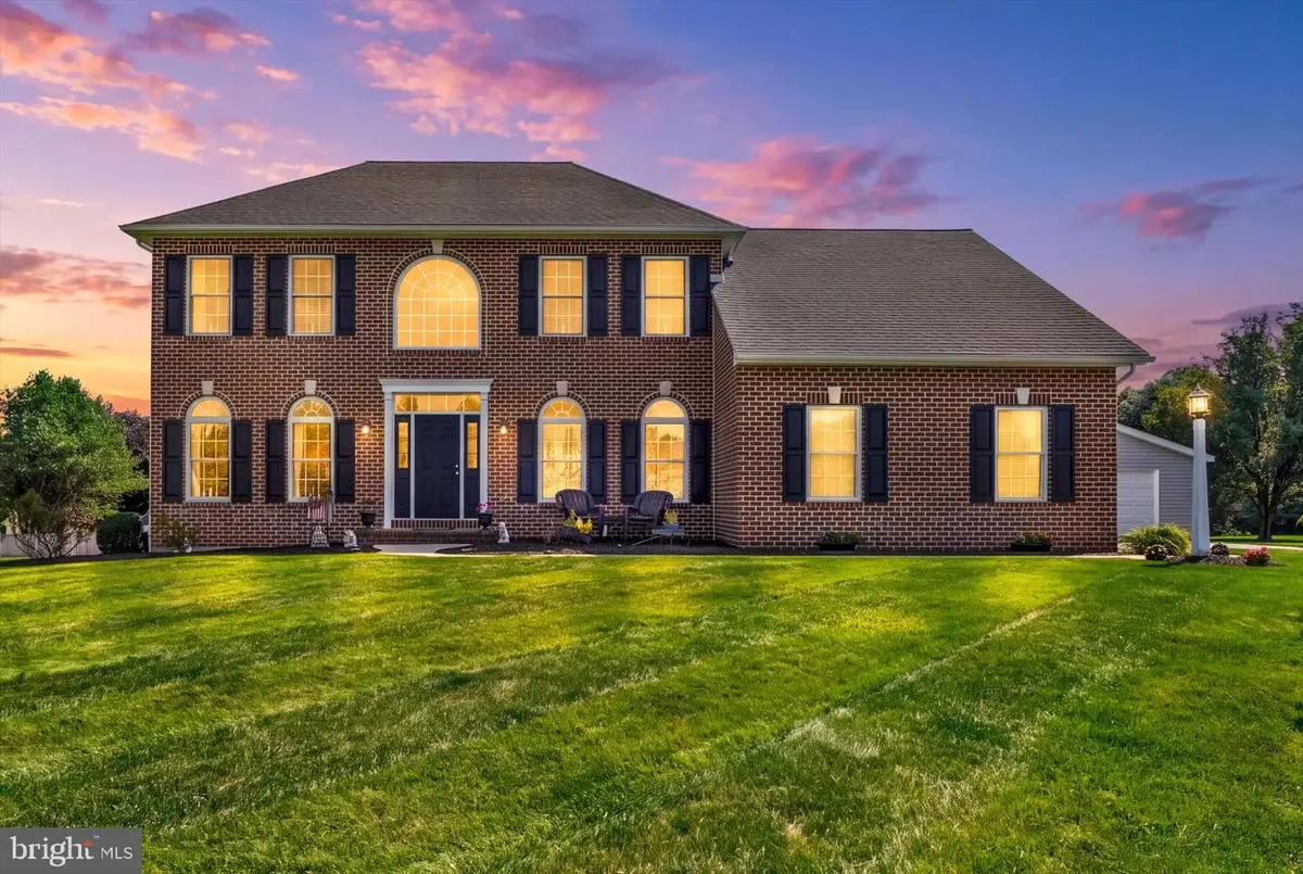 30 Berkshire Dr, Shrewsbury, PA 17361 - #1