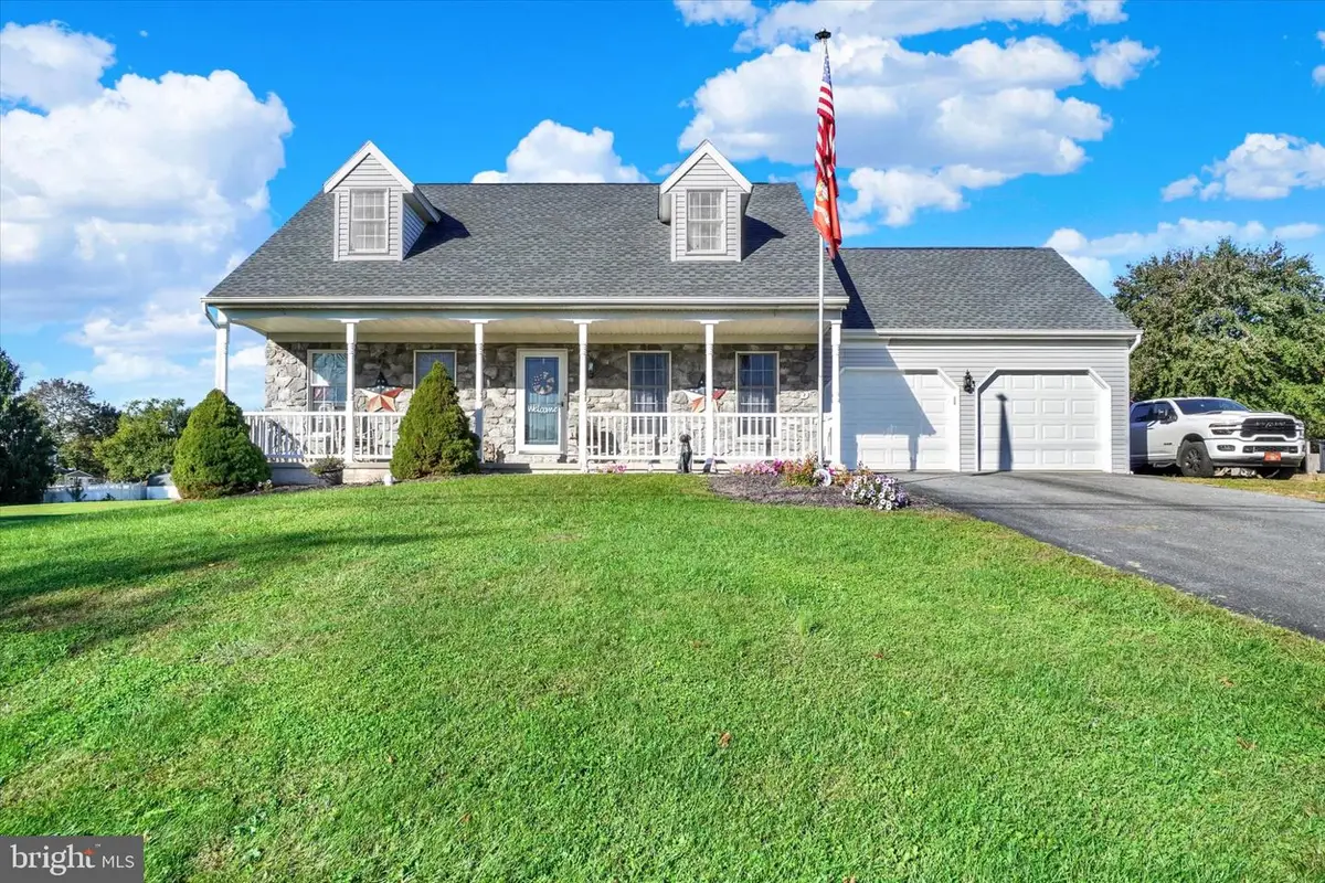 3870 N Sherman Extension Ext, Mount Wolf, PA 17347 - #1