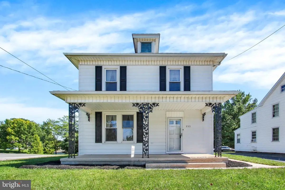 233 S Main St, Manchester, PA 17345 - #1