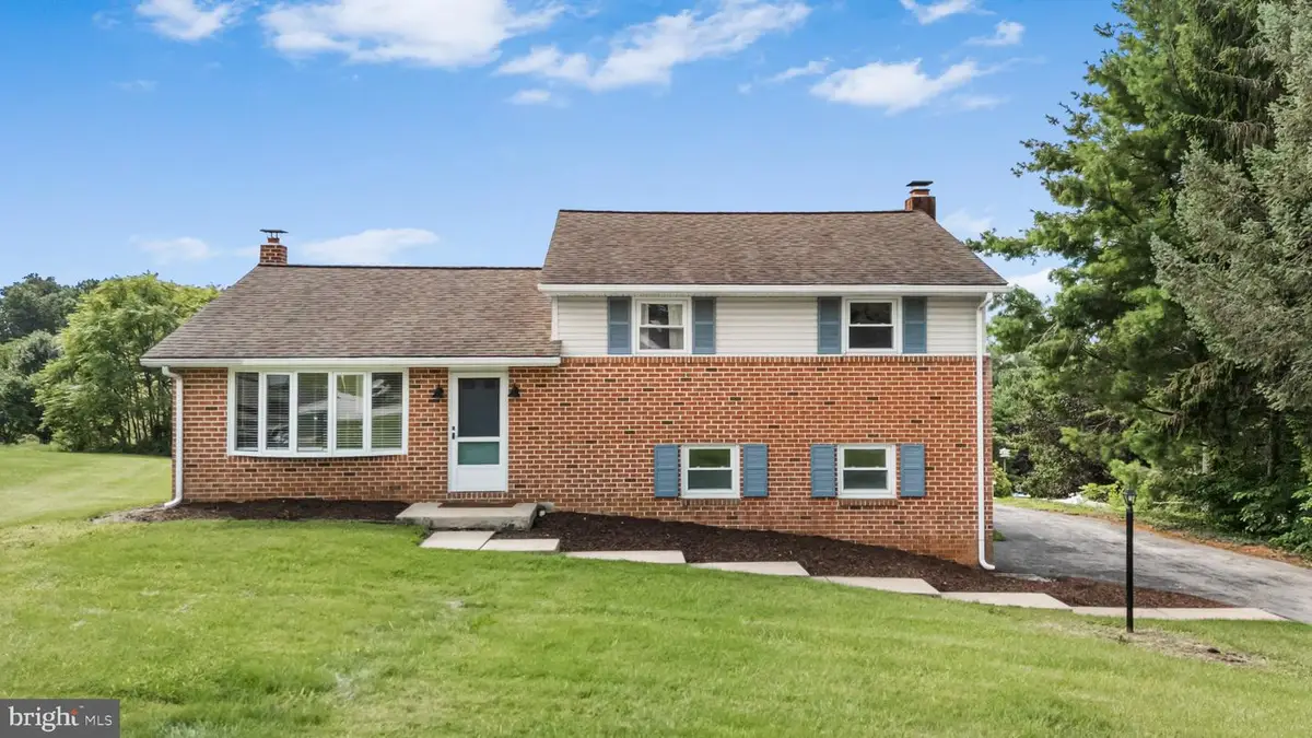 2113 Hope Dr, Red Lion, PA 17356 - #1