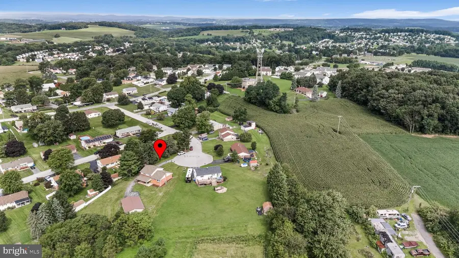 2113 Hope Dr, Red Lion, PA 17356 - #2