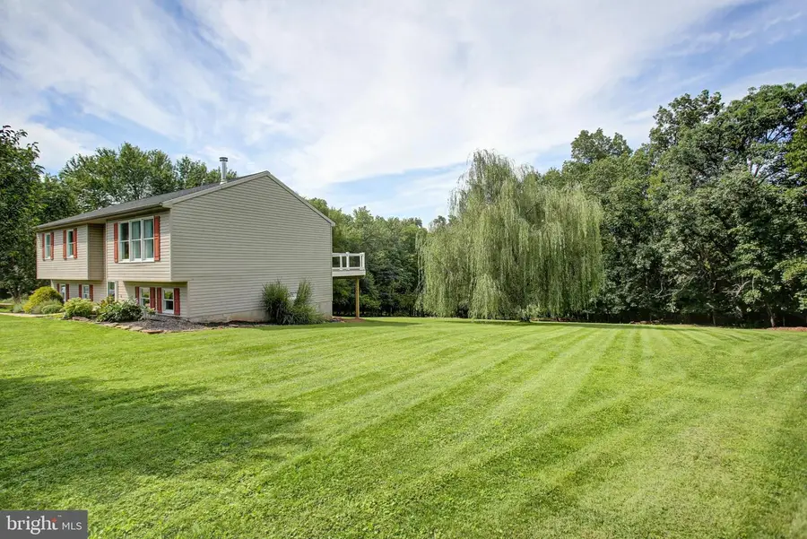 155 N Griffiths Ln, Manchester, PA 17345 - #2
