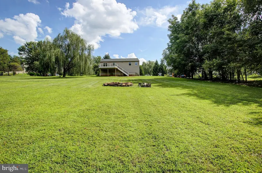 155 N Griffiths Ln, Manchester, PA 17345 - #3