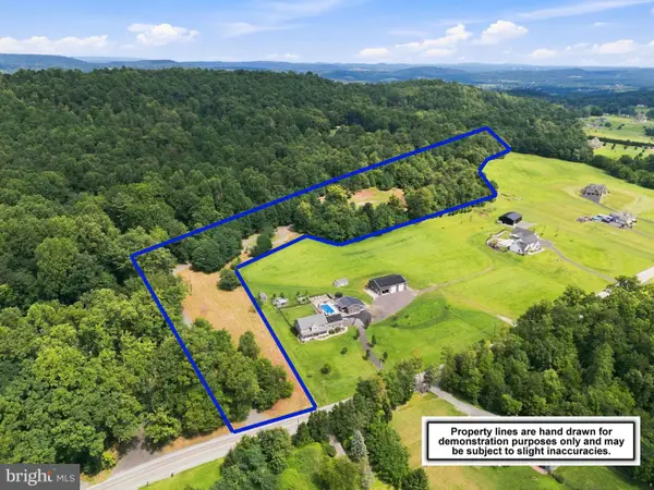 970 Pinetown Rd, LEWISBERRY, PA 17339