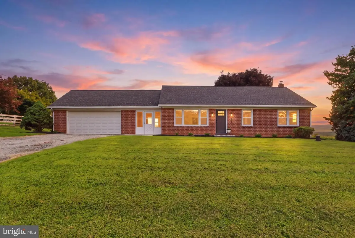 1724 Jefferson Rd, Spring Grove, PA 17362 - #1