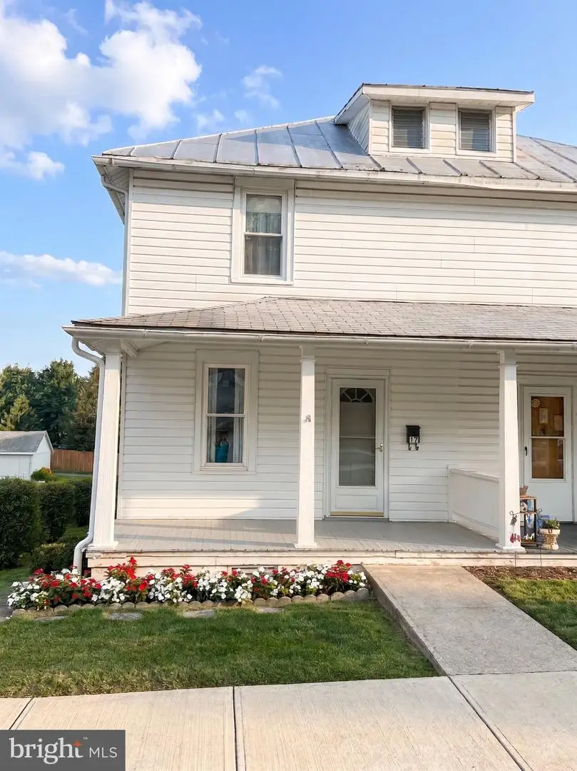 17 Harding St, Manchester, PA 17345 - #2