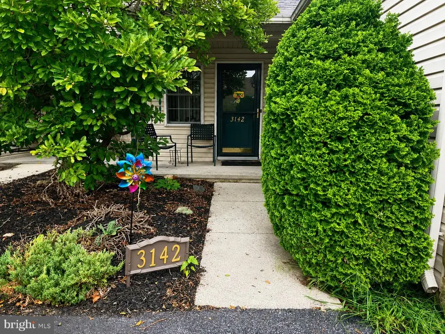 3142 Lion Ct, Dover, PA 17315 - #2