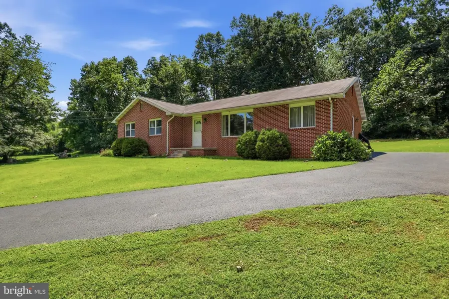 691 Churchey Ln, Lewisberry, PA 17339 - #2