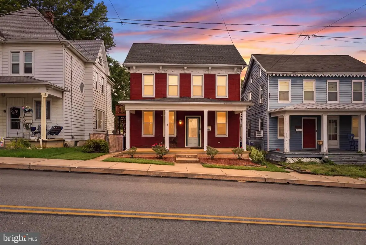 222 N Main St, Jacobus, PA 17407 - #1