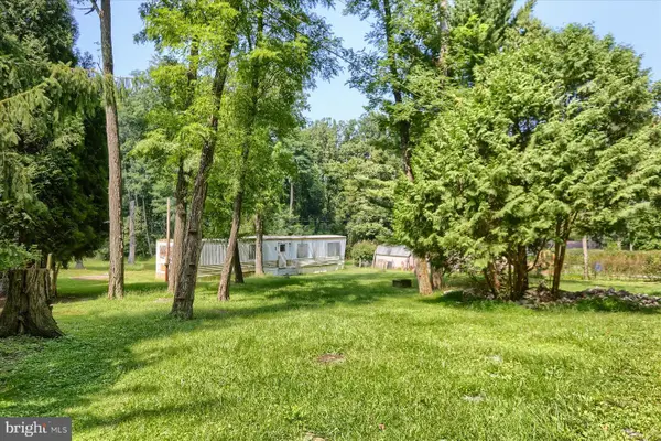 667 Churchey Ln, LEWISBERRY, PA 17339