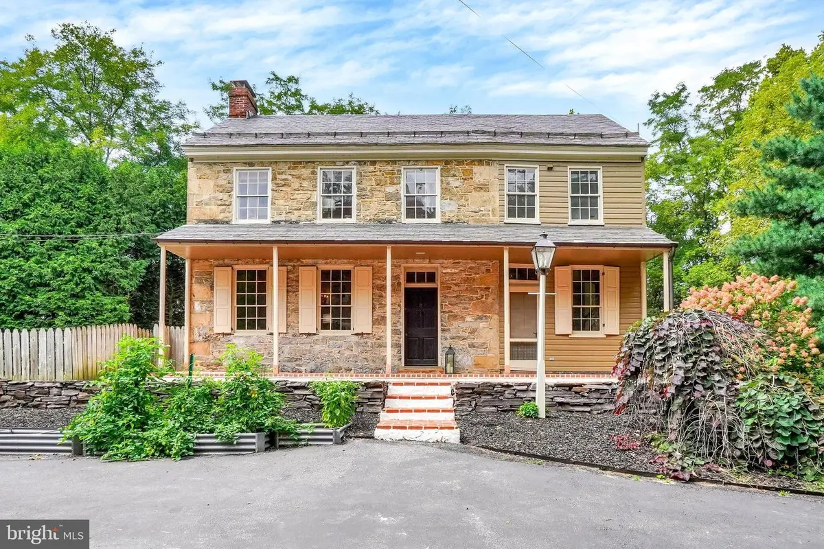 535 E Locust Ln, York, PA 17406 - #1