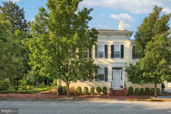 27 N Baltimore St, DILLSBURG, PA 17019