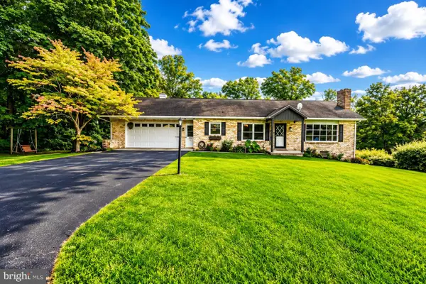 99 Lakeview Ter, HANOVER, PA 17331