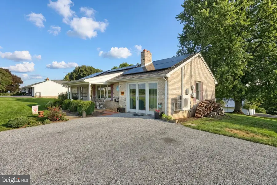 7213 Yellow Church Rd, Seven Valleys, PA 17360 - #2