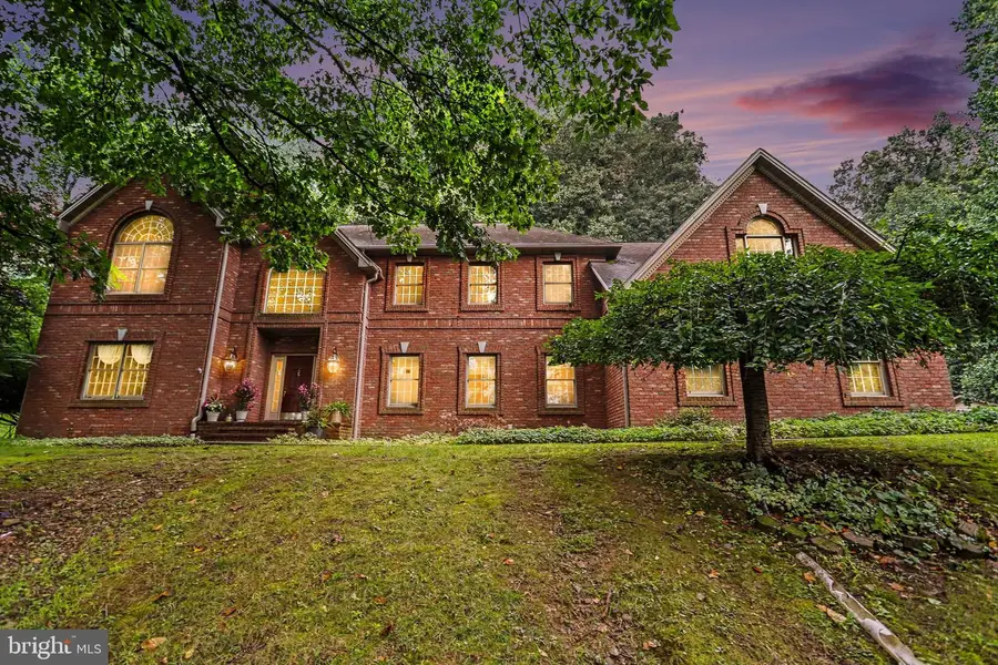 659 Hunters Ln, Lewisberry, PA 17339 - #2