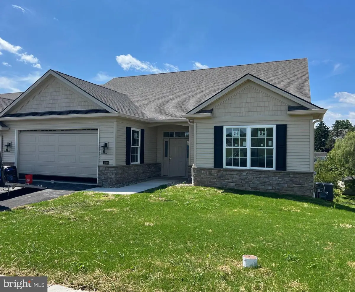 420 Ledge Rock Dr #19, York, PA 17402 - #1