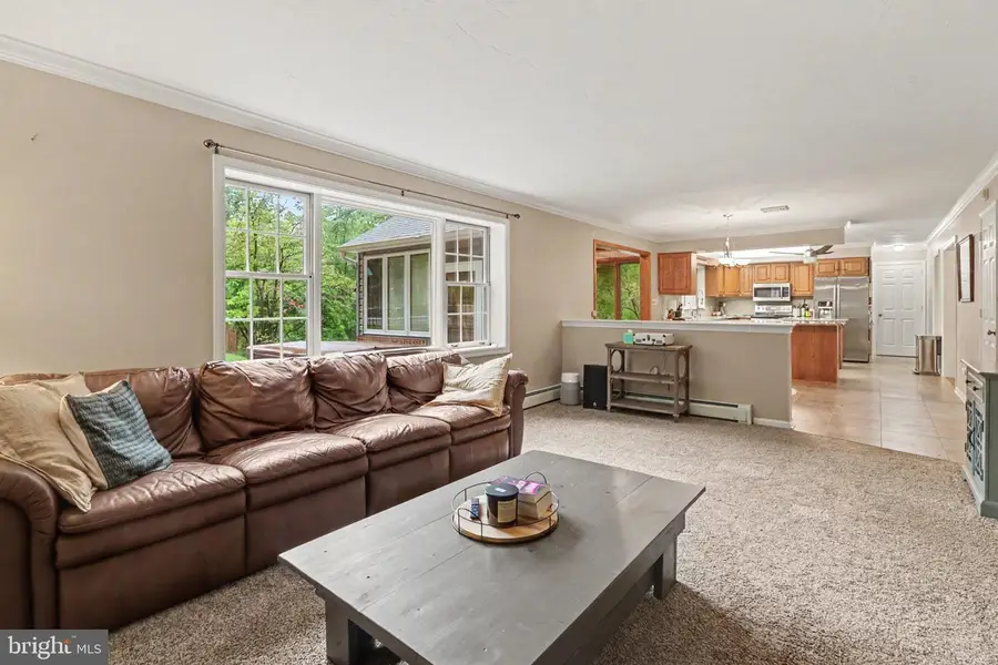 332 Laurel Dr, York, PA 17406 - #3