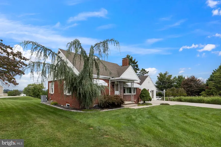 45 Shorbs Hill Rd, Hanover, PA 17331 - #2
