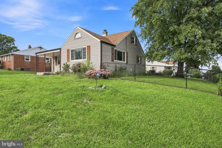 40 2nd St, Windsor, PA 17366 - #3