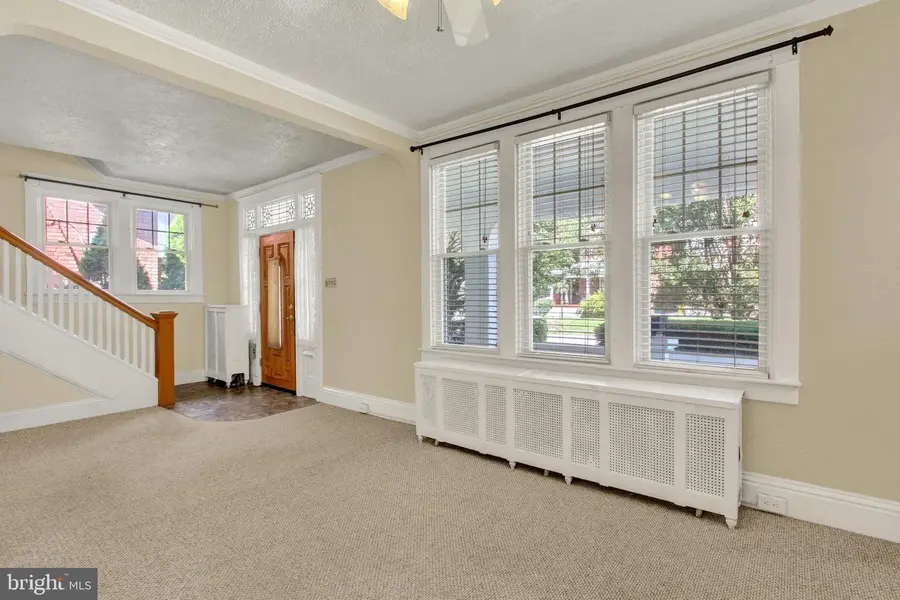 822 S Queen St, York, PA 17403 - #3