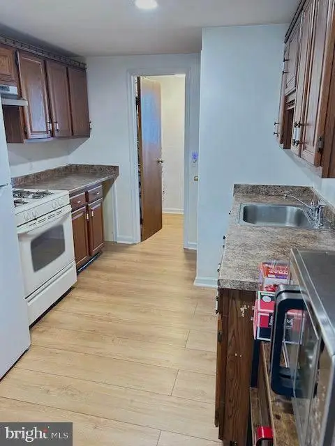 21 E 8th Ave, York, PA 17404 - #3