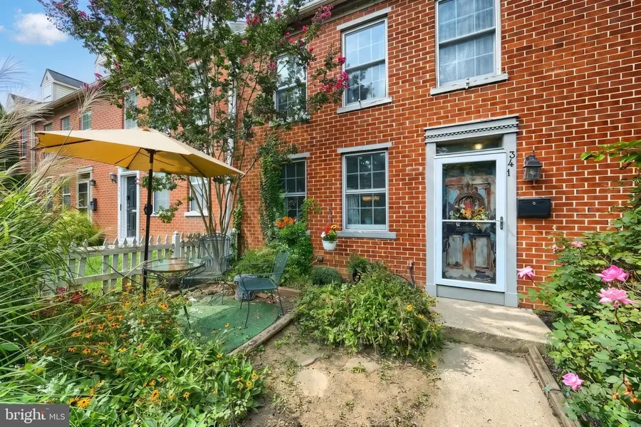 341 W Newton Ave, York, PA 17401 - #3