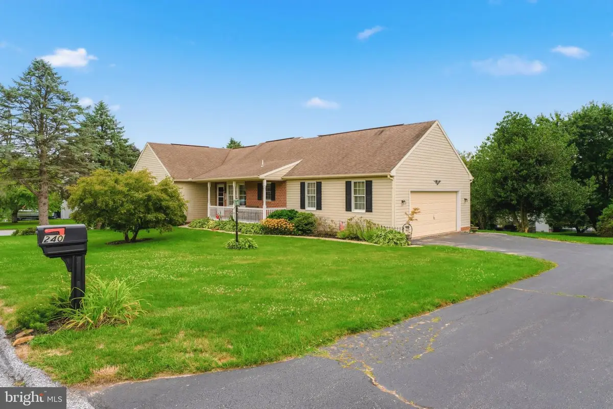 240 E Main St, New Freedom, PA 17349 - #1