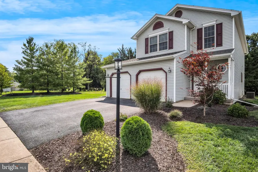 144 Lakeside Dr, Lewisberry, PA 17339 - #3