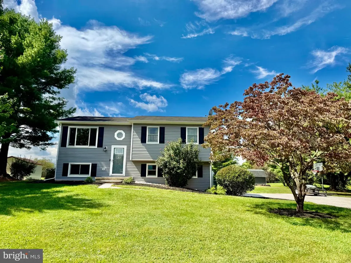 139 Fox Run Rd, Hanover, PA 17331 - #1