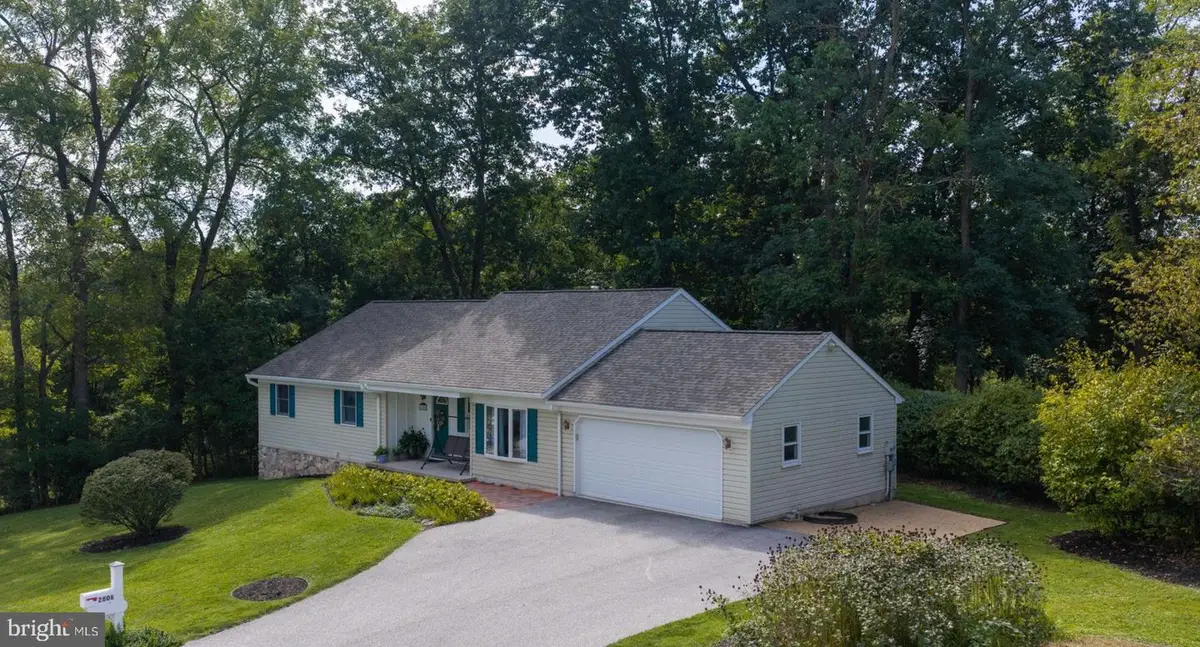 2806 Sherwood Ln, Dover, PA 17315 - #1