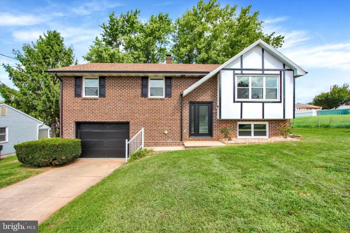 37 Lisburn Ave, Shrewsbury, PA 17361 - #1