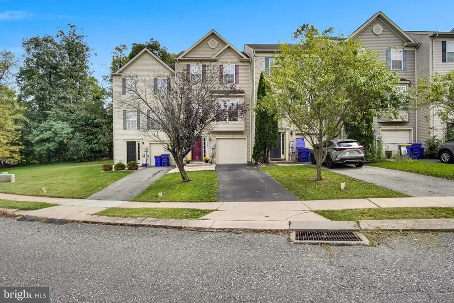 940 Kentwell Dr, York, PA 17406 - #3