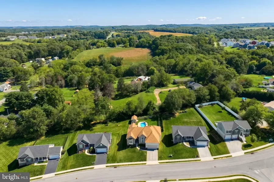 50 Fox Run Rd, Hanover, PA 17331 - #2