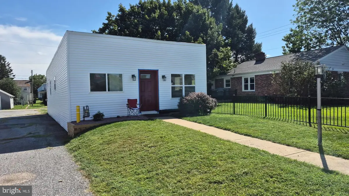 1952 Stanton St, York, PA 17404 - #1