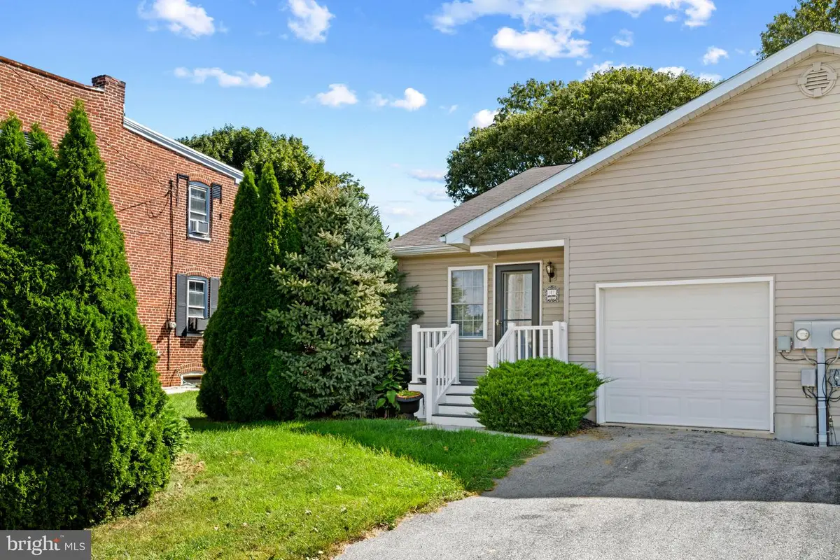 107 Waneta St, New Freedom, PA 17349 - #1