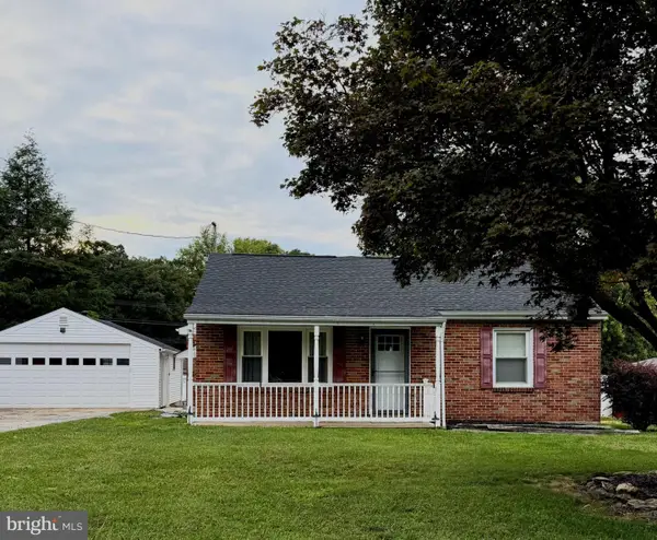 1036 Smith Hill Rd, YORK, PA 17408