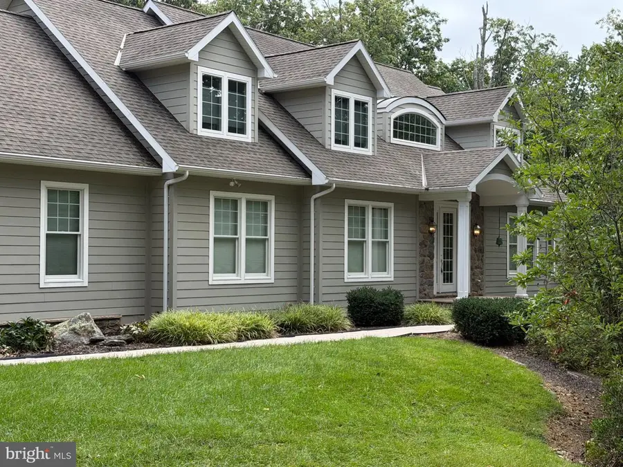 779 Laurel Woods Ln, Hanover, PA 17331 - #2
