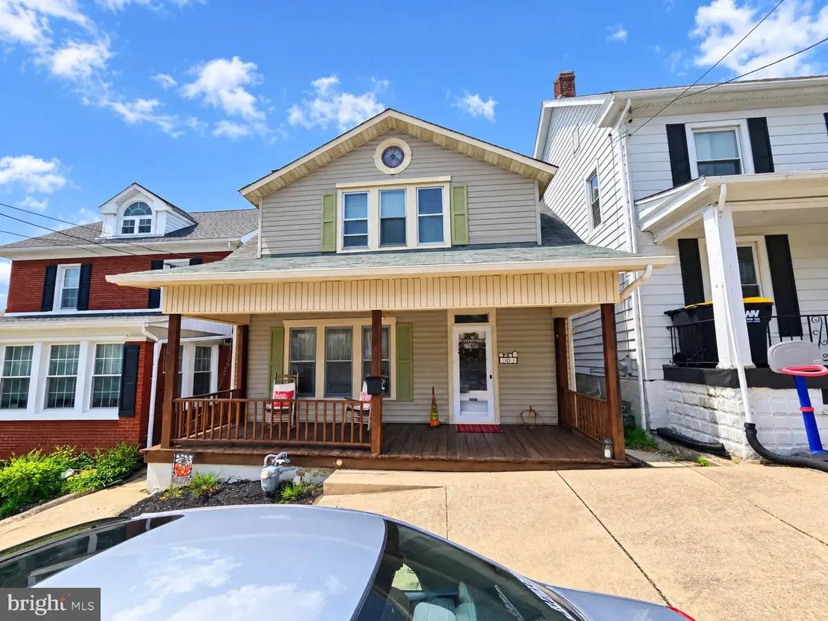 107 Charles St, Red Lion, PA 17356 - #1