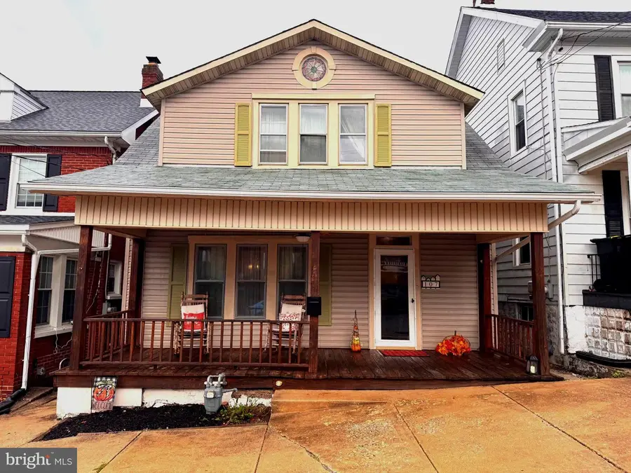 107 Charles St, Red Lion, PA 17356 - #2