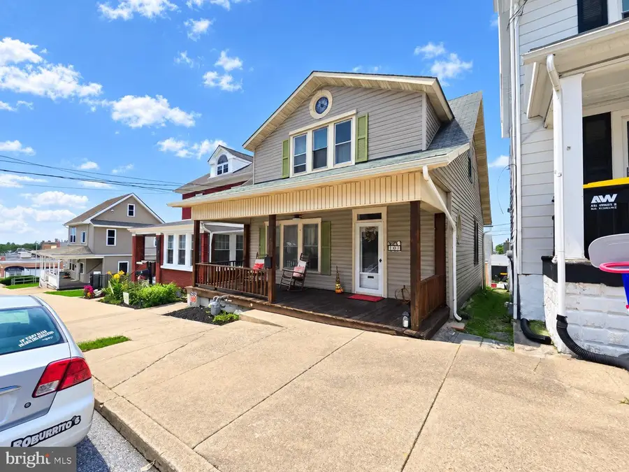 107 Charles St, Red Lion, PA 17356 - #3