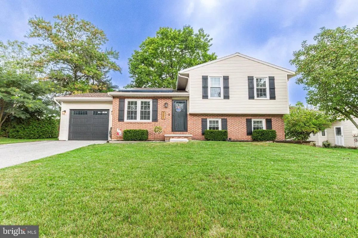 3891 Sandra Dr, York, PA 17402 - #1