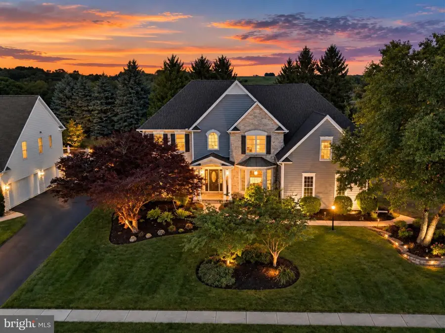2320 Ashleigh Dr, York, PA 17402 - #2