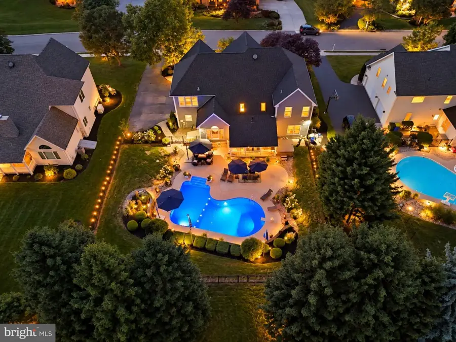 2320 Ashleigh Dr, York, PA 17402 - #3