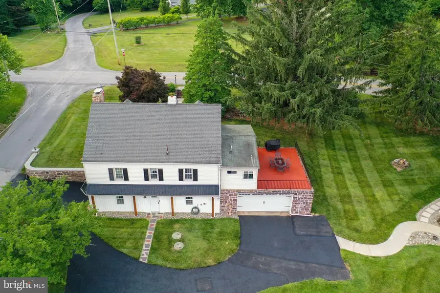5390 Nursery Rd, Dover, PA 17315 - #2