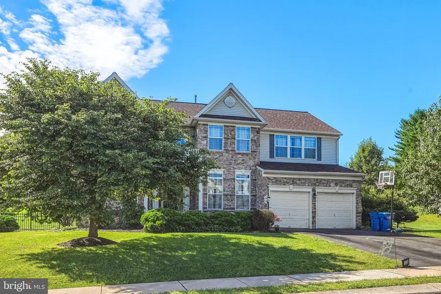 355 Greenfield St, Manchester, PA 17345 - #3