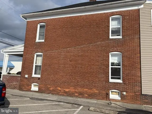 413/413.5 York St, Hanover, PA 17331 - #3