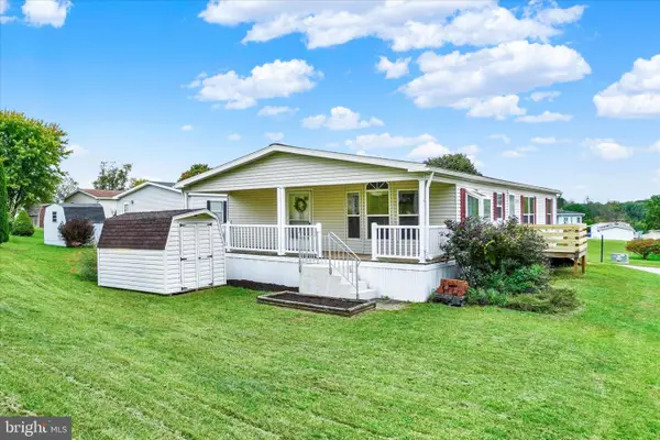 132 Gateshead Dr, STEWARTSTOWN, PA 17363