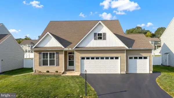 110 Callie Dr, YORK, PA 17404